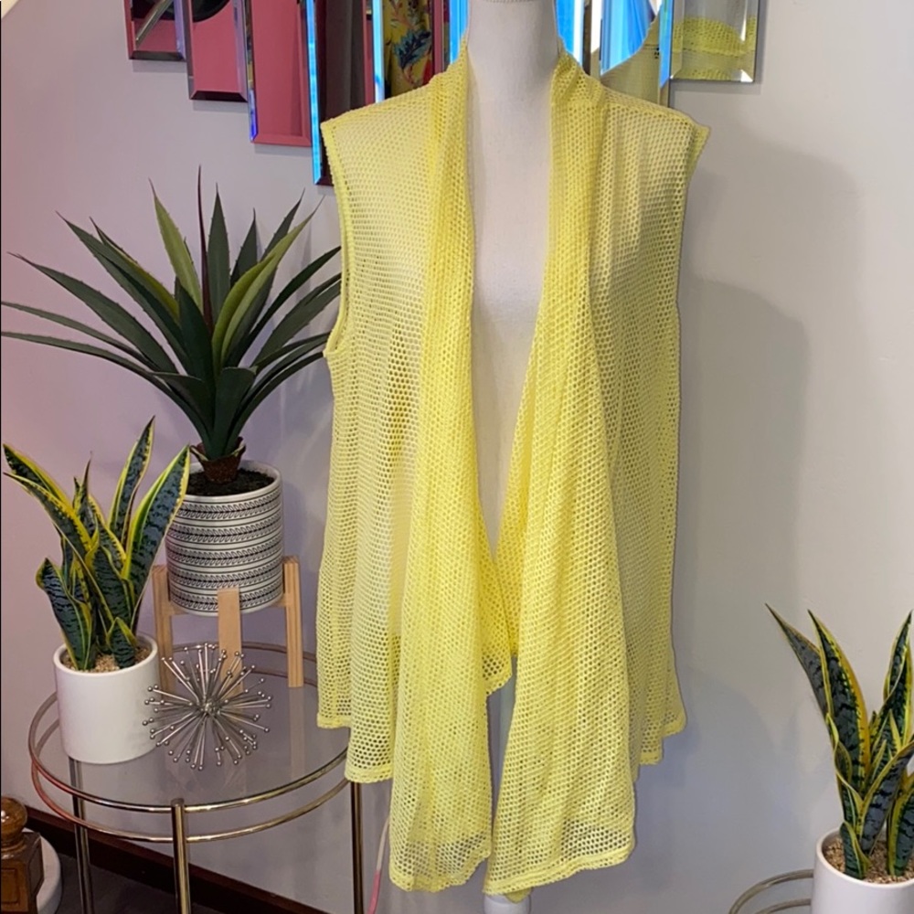 Simply Elegant bright yellow vest